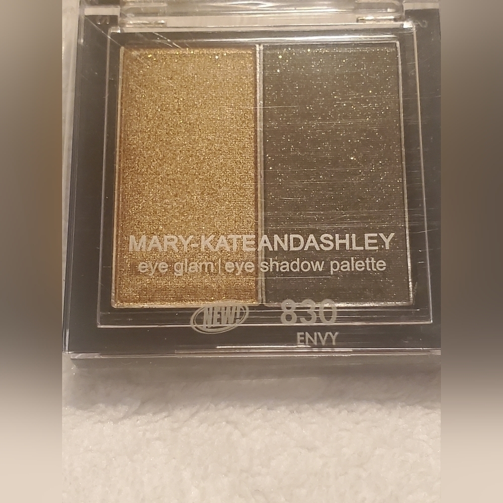 Mary-Kate and Ashley Eye Shadow